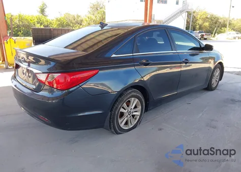 2013 Hyundai Sonata Gls z USA, uszkodzony, nr VIN 5NPEB4AC7DH673599